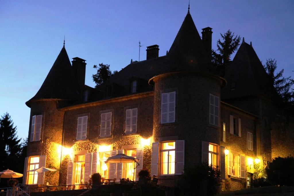Chateau Le Mialaret Neuvic  エクステリア 写真