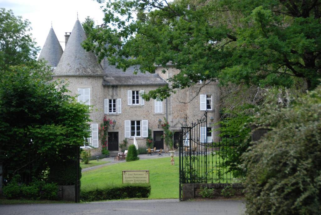 Chateau Le Mialaret Neuvic  エクステリア 写真